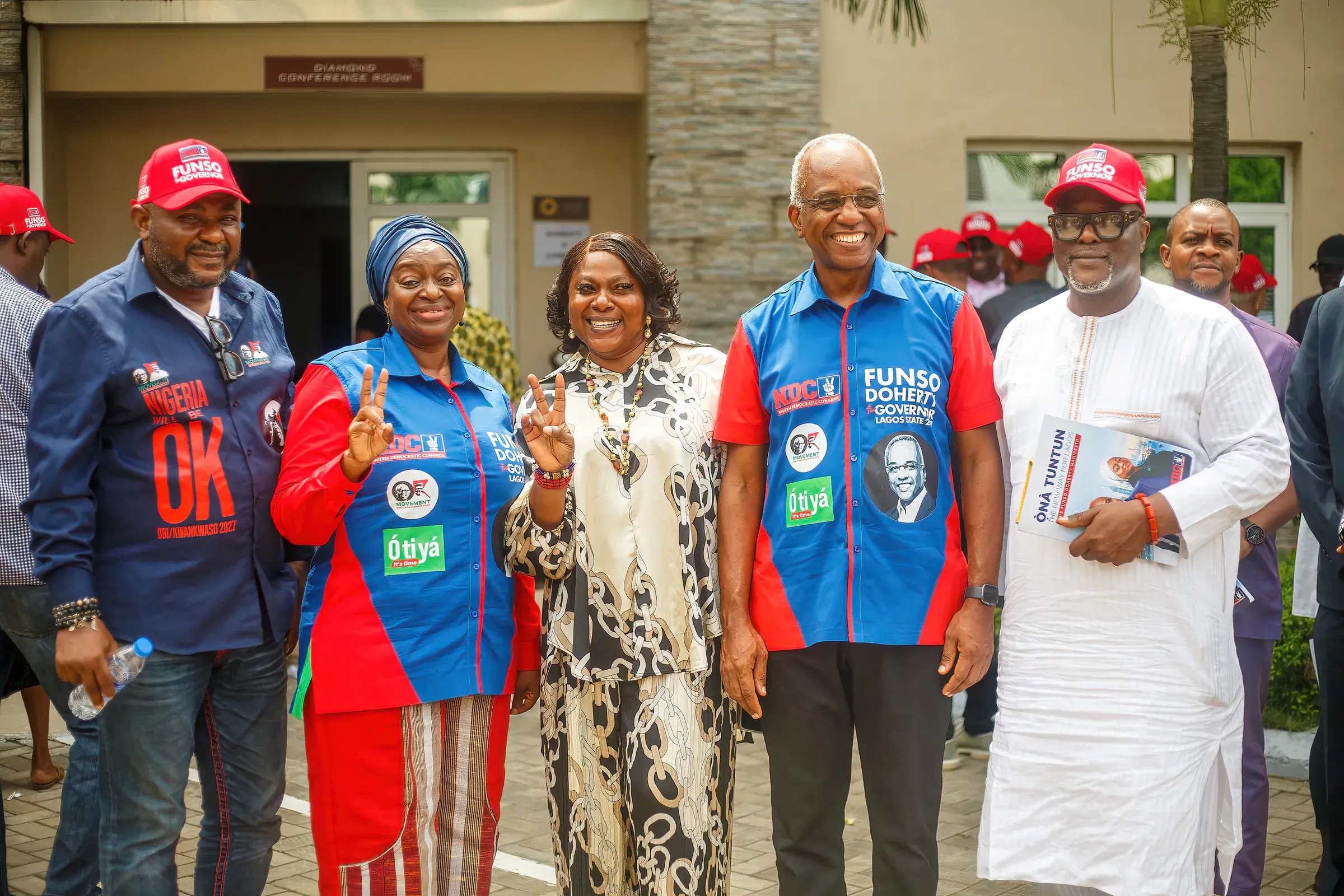 Funso Doherty with people at the unveiling of Tolani Animashaun and the Ọ̀nà Tuntun manifesto.